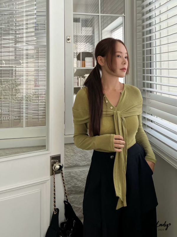 WTB36 三釦V領斗篷綁結上衣 