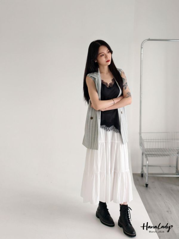 LSA28 三角翻領雙排釦線條背心 