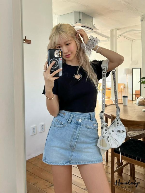 LFA58 簍空愛心釘珠短版T 