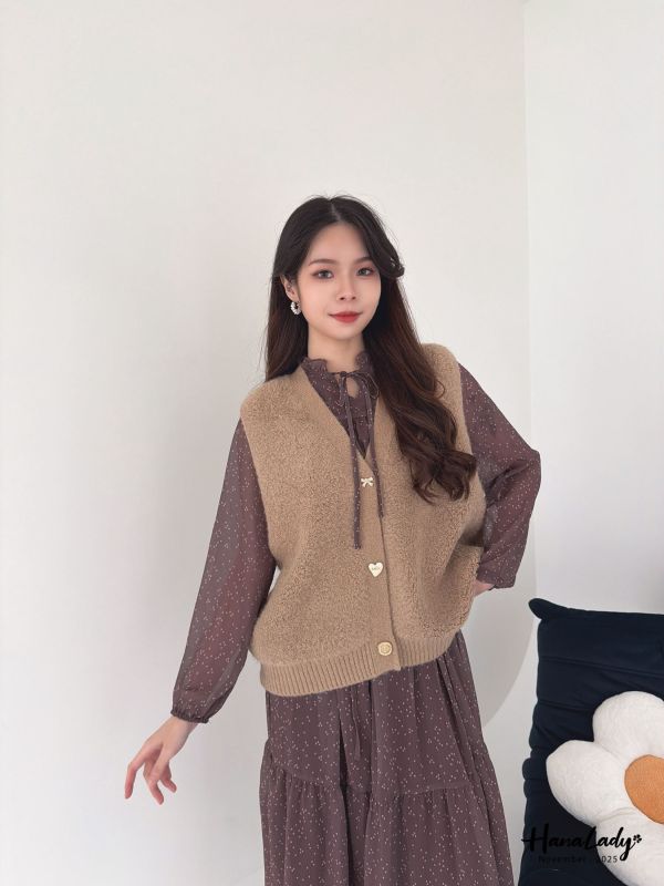 WJA80 造型金釦親膚絨毛背心 