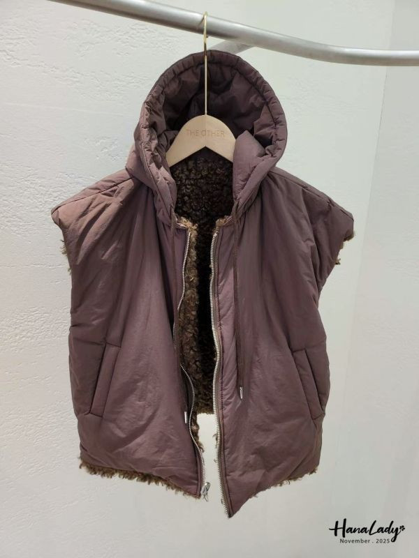 WJA19 正反兩穿短版連帽背心 