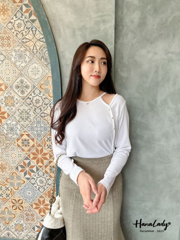 SQA07 珍珠簍空羅紋上衣 