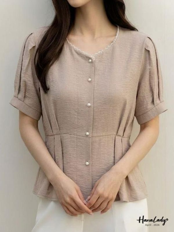 LFA36 雕花領霧面珍珠釦上衣 