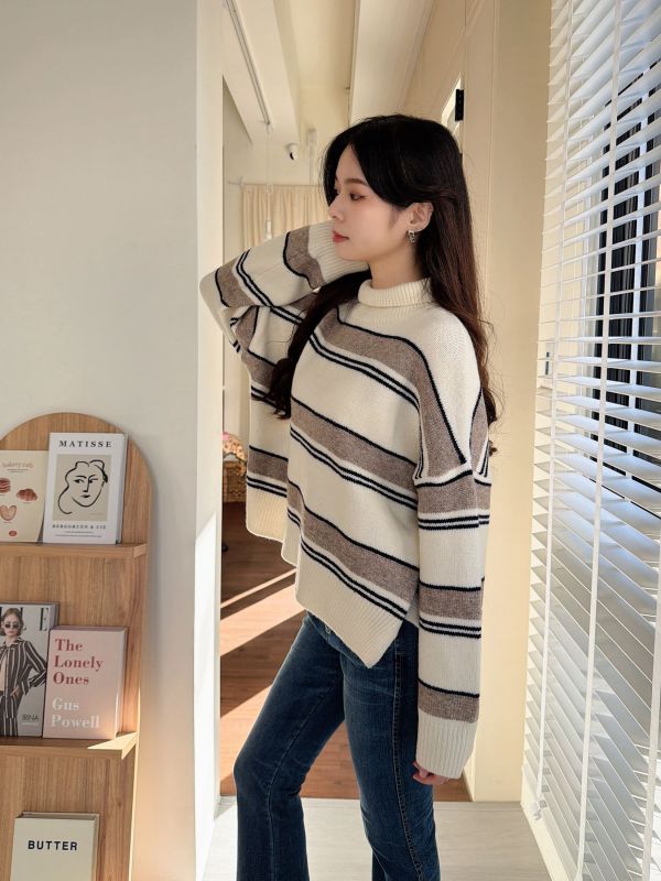 WQA74 配色條紋高領針織上衣 