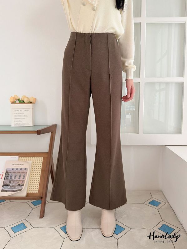 LEA91 輕薄棉絨休閒微喇叭西裝褲 