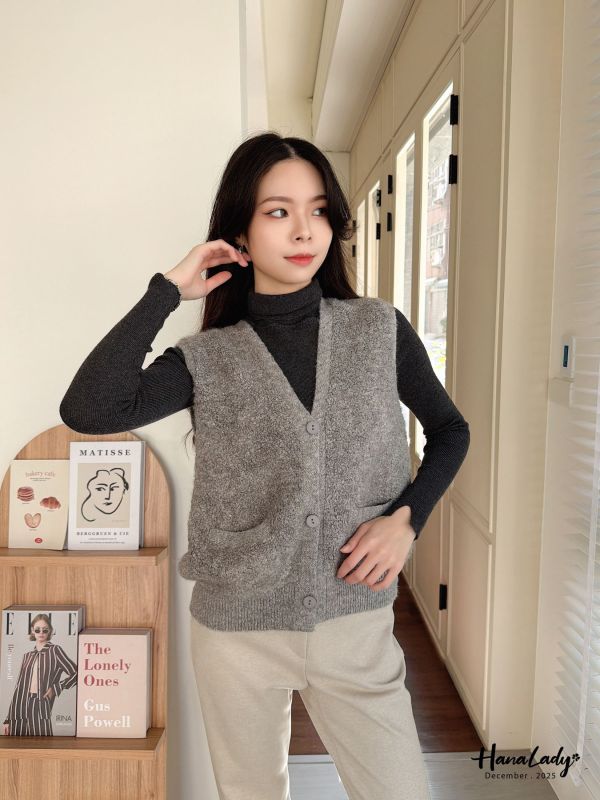 WQB07 兩件式高領針織背心上衣 