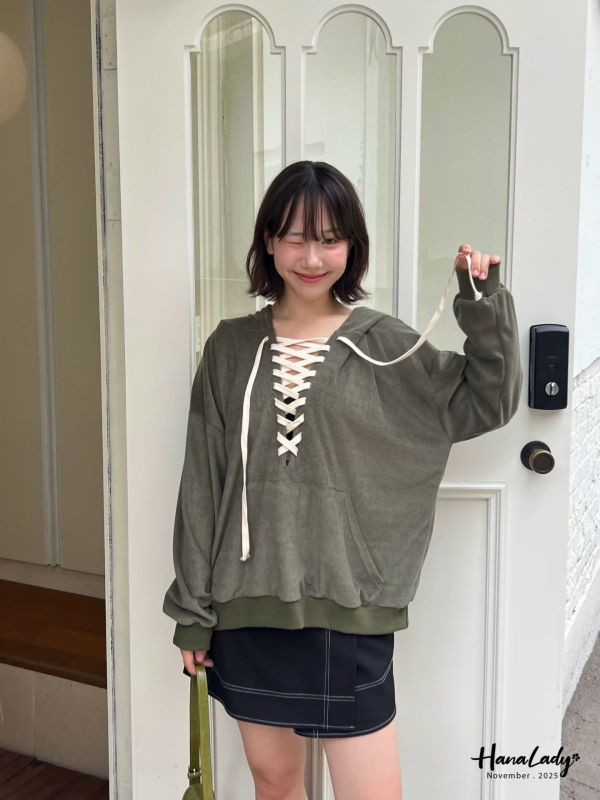 WJA35 繞繩領設計寬版帽T 