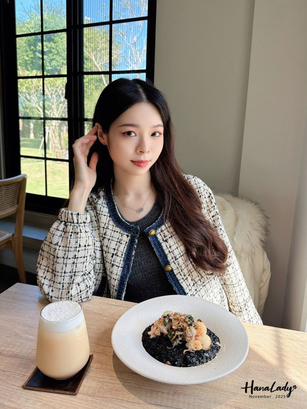 WJB41 十字格紋輕巧毛呢外 