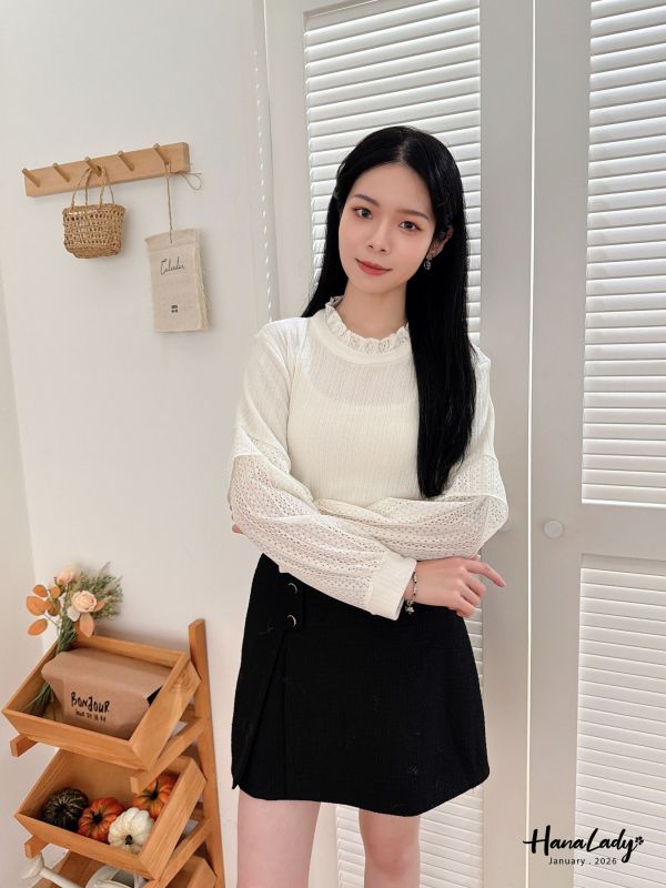 LEA24 細坑條造型簍空袖上衣 