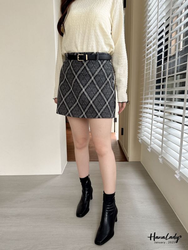 WEA87 附腰帶秋冬後鬆緊格紋短裙 