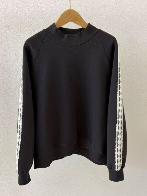 WQA86 蕾絲肩連袖立領內刷毛上衣 