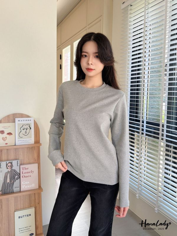 WQA77 微厚磅圓領純色上衣 