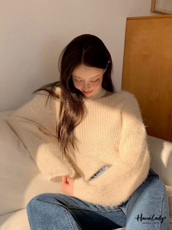 LEA30 造型挖肩純色上衣 