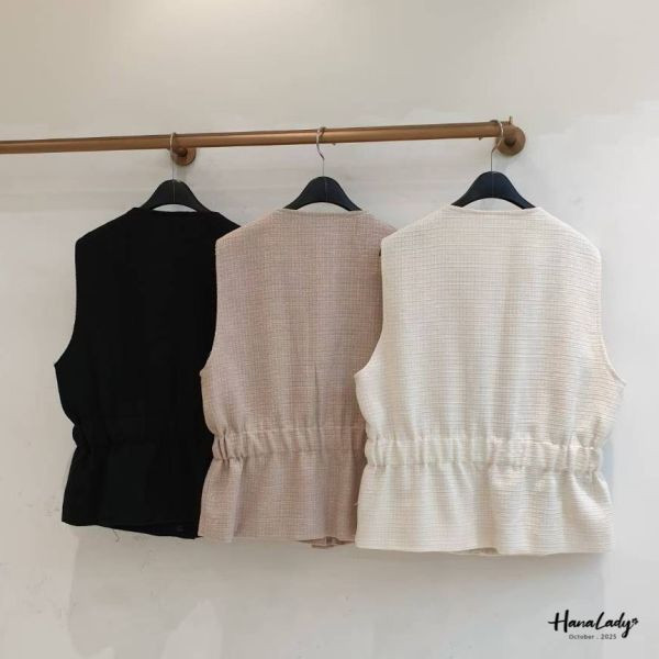 WTA18 精緻千金必買金釦背心 