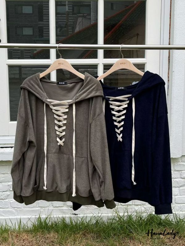 WJA35 繞繩領設計寬版帽T 