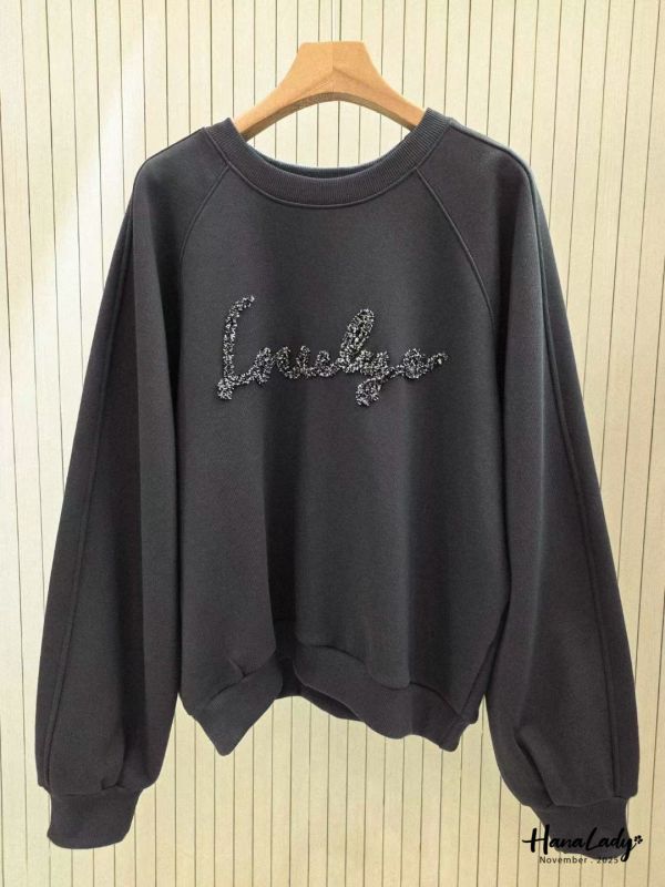 WJA24 立體毛呢字母大學T 