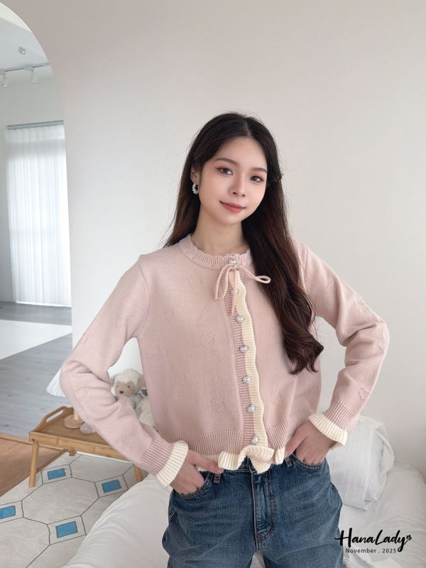 WJA17 減齡必買簍空愛心針織外 