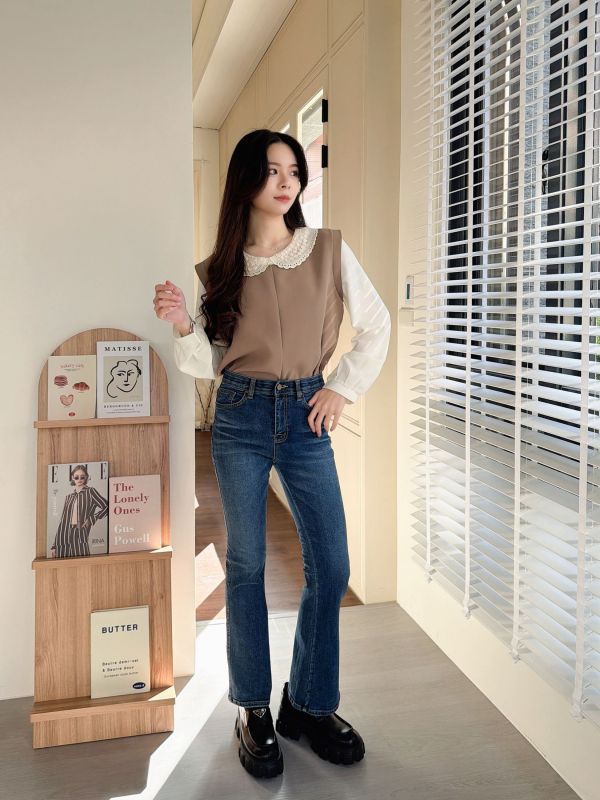 WQA52 刺繡雕花領雪紡上衣 