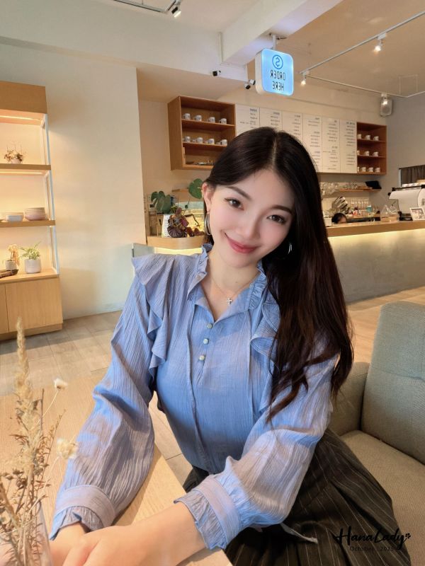 WTB37 波浪荷葉領綁結上衣 