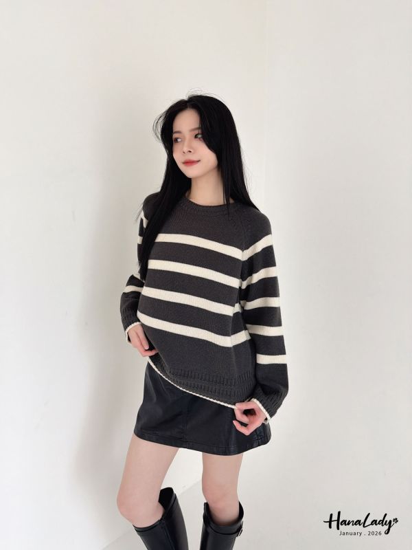 LEA25 坑條滾邊針織上衣 