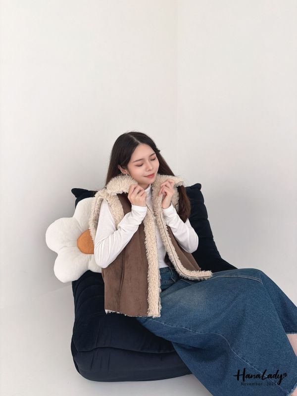 WJA74 麂皮拼毛暖暖翻領背心 