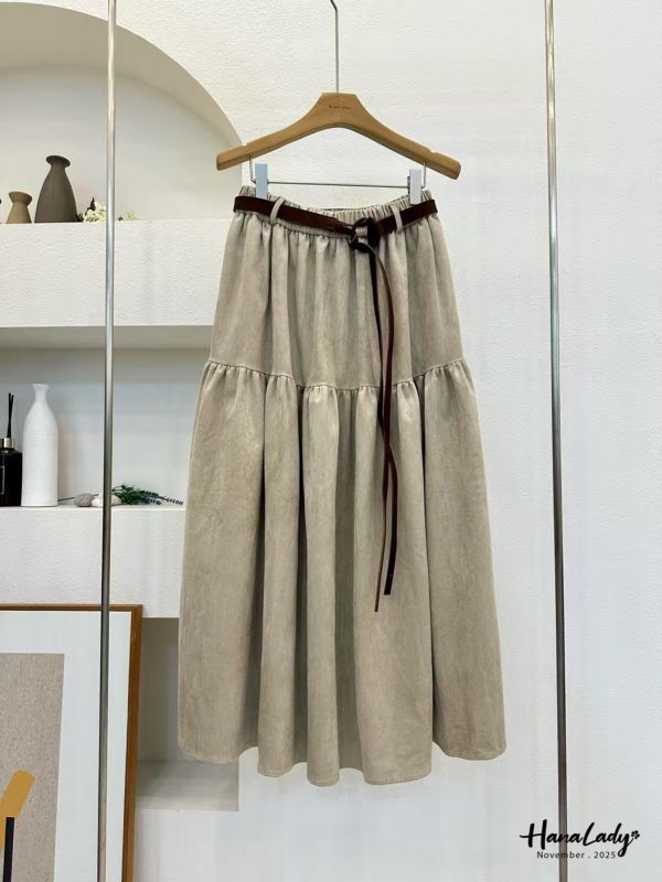 WJA81 浪漫附腰帶麂皮長裙 