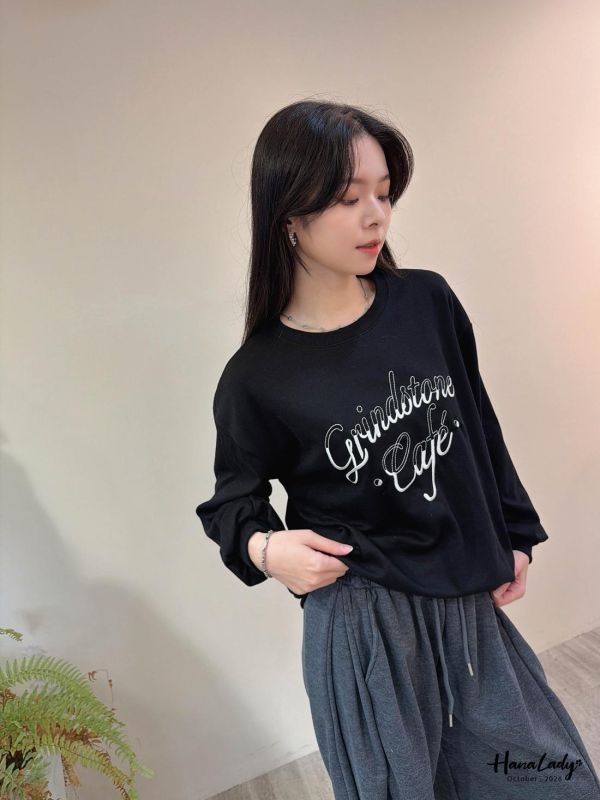 LTA49 立體刺繡字母長版大學T 