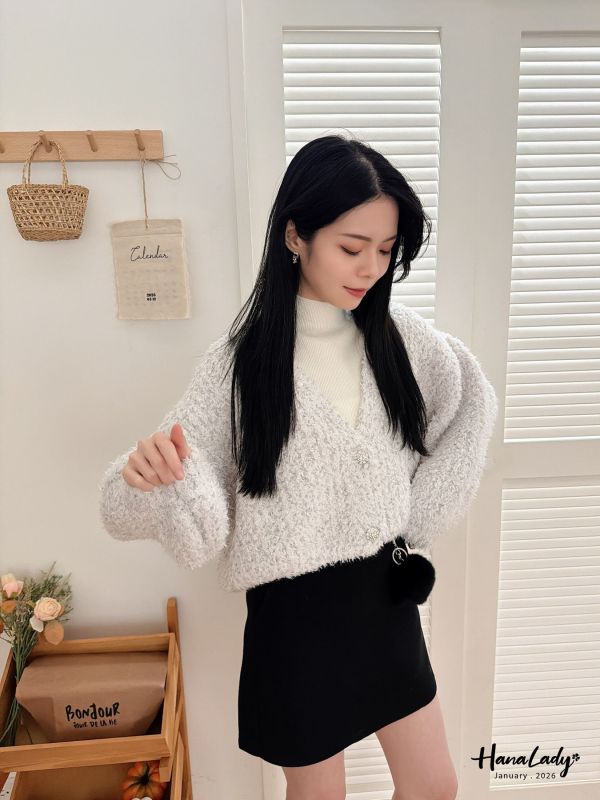 LEA17 閃亮亮鑽石釦QQ針織上衣 