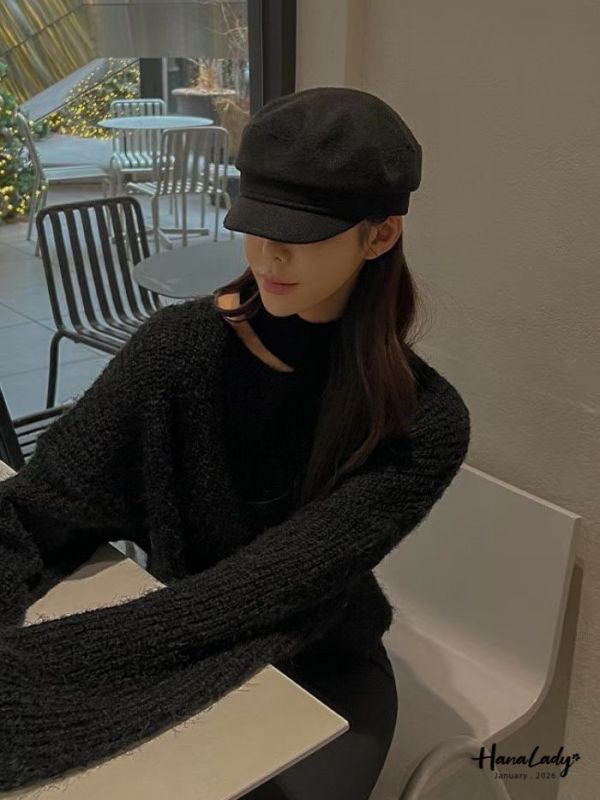 LEA30 造型挖肩純色上衣 