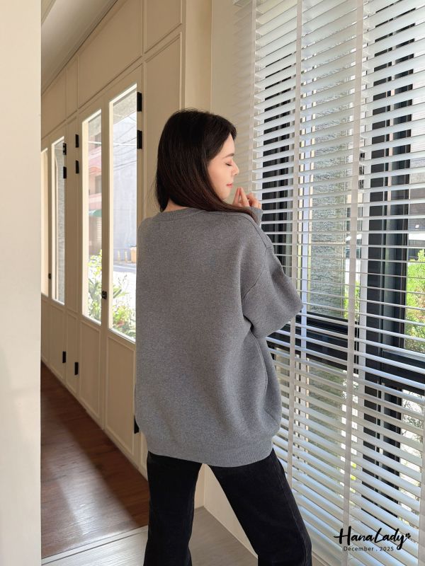 WQB18 男款暴力熊厚磅針織上衣 