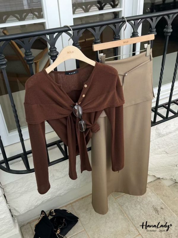 WTB36 三釦V領斗篷綁結上衣 