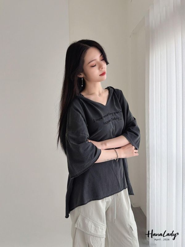 LFA10 刺繡微笑字母連帽抽繩T 