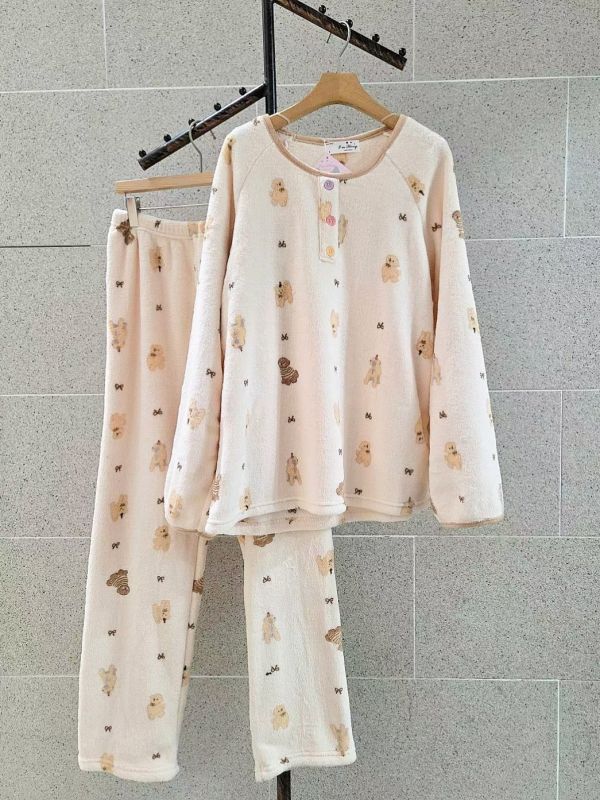 WQB34 暖呼呼的法蘭絨睡衣 