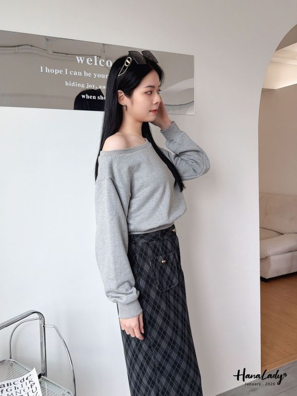 LEA74 簡約休閒斜領T 