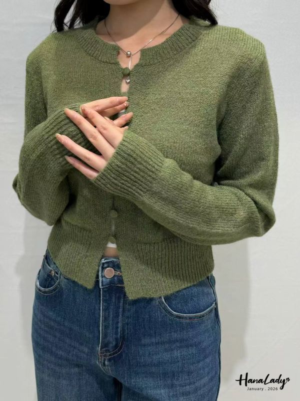 LEA61 簡約排釦設計針織上衣 