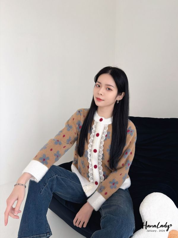 LEA05 復古日系超親膚花花上衣 