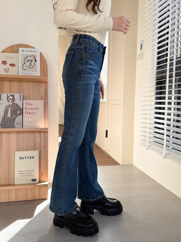 WQA36 沒有刷毛的喇叭丹寧褲 