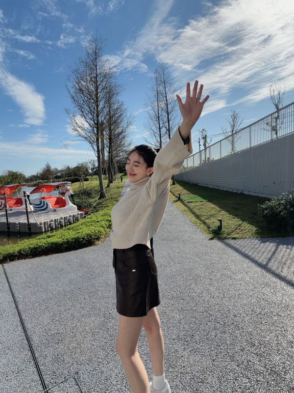 WQA70 簡約高領針織上衣 