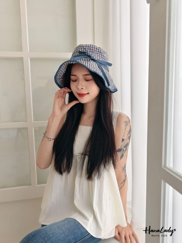 LSA15 方領釦帶肩設計裙襬上衣 