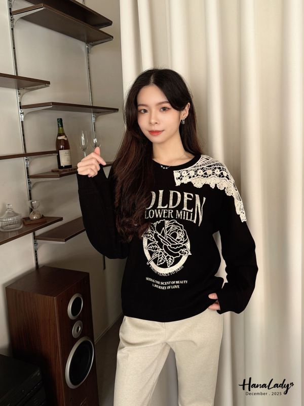 WQA23 設計感單側蕾絲肩印花T 