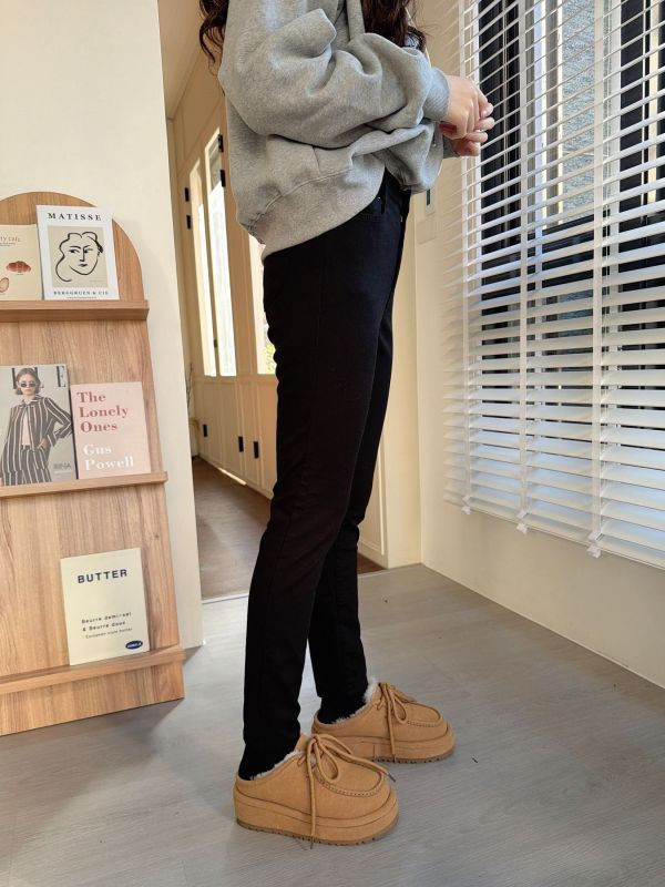 WQB16 輕磨毛黑白單寧棉褲 