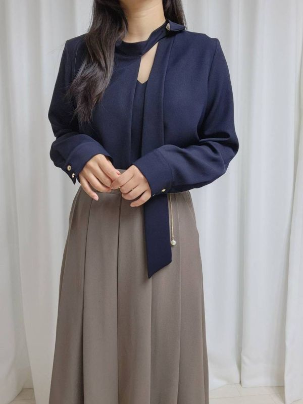 WQA48 簡約珍珠領結雪紡衫 