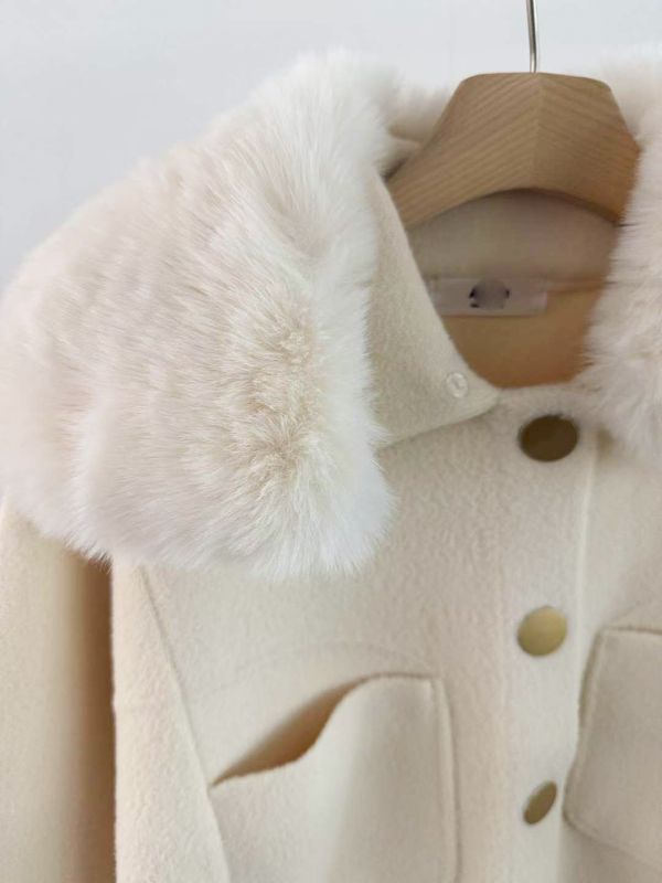 WQA25 毛領金釦嫩Q針織外毛可拆 