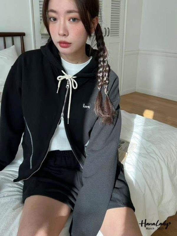 WSA28 愛心徽章車線連帽外套 