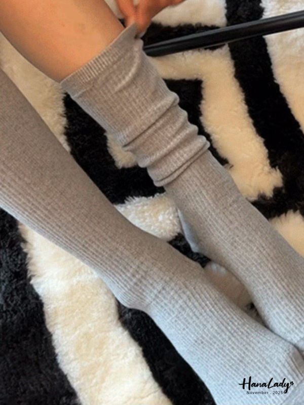 WJB33 純色坑條及膝長襪 