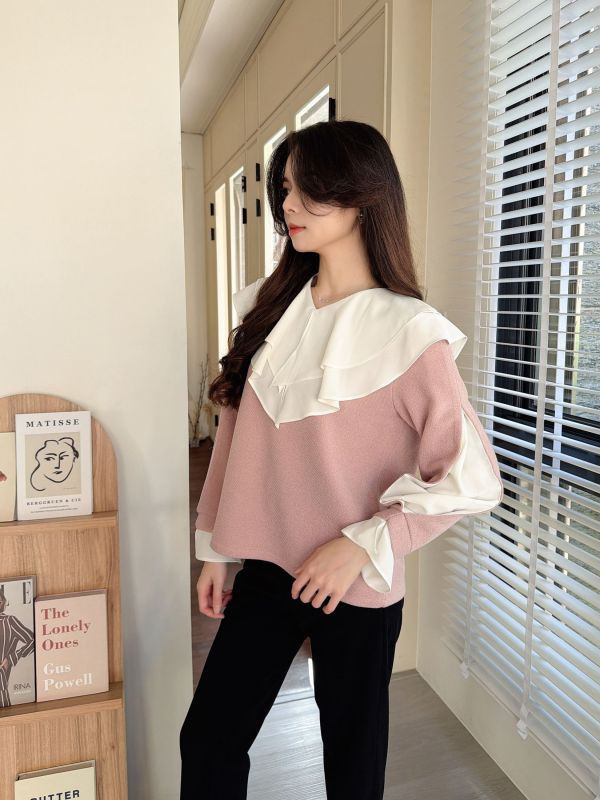 WQA53 波浪三角層刺領針織上衣 