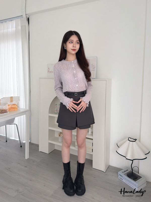 WJA09 超Q花邊領貝殼釦衫 