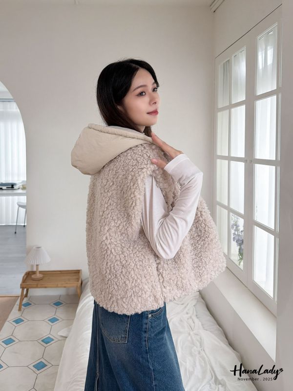 WJA19 正反兩穿短版連帽背心 