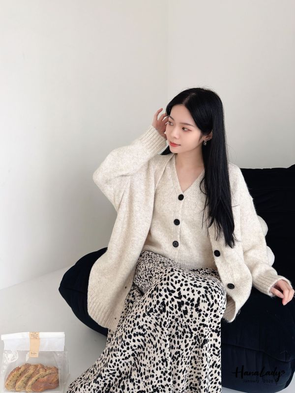 LEA55 兩件式簡約系排釦針織上衣 