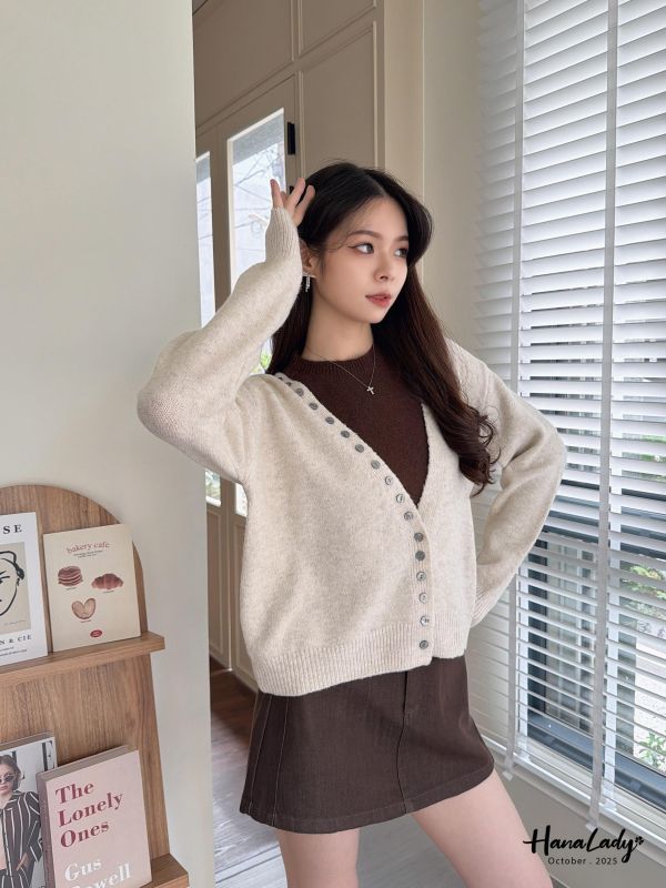 WTA35 兩件式斜釦設計針織上衣 